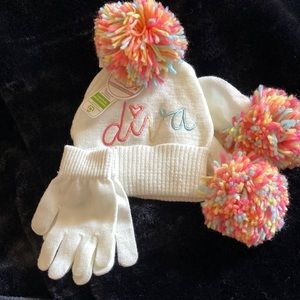 Scarf, gloves, hat